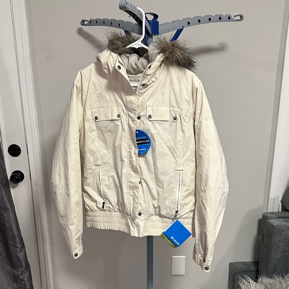 Women's White Ski Jacket with Faux Fur Trim